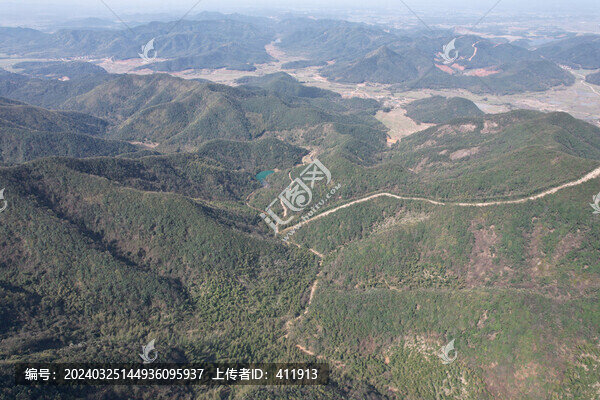 群山