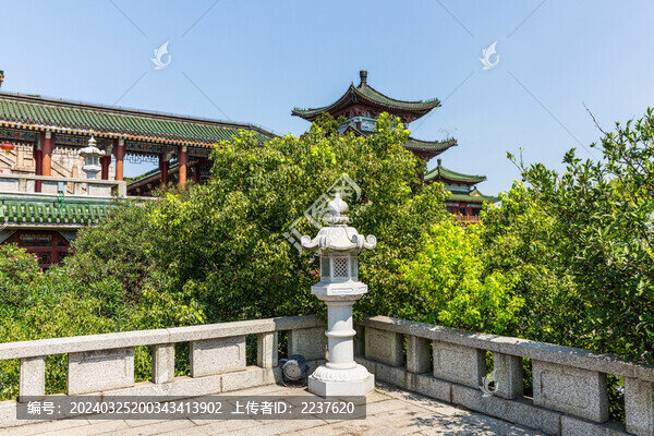 石燈塔