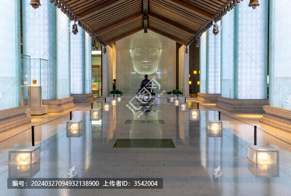 千年對望