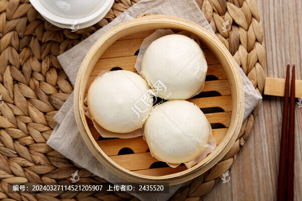 蓮蓉包