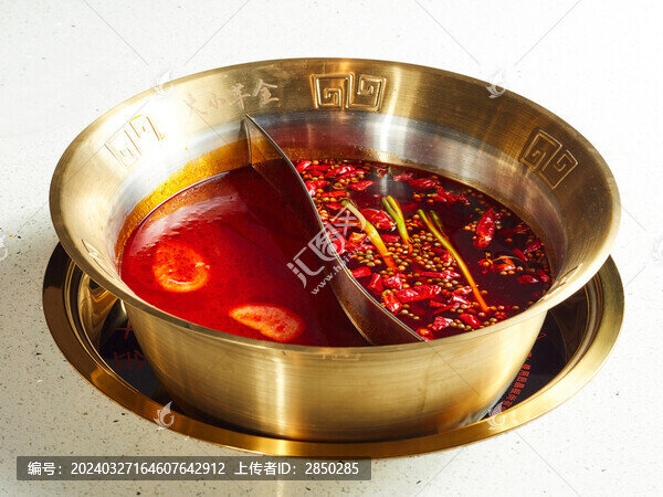 火鍋紅油番茄鴛鴦鍋底