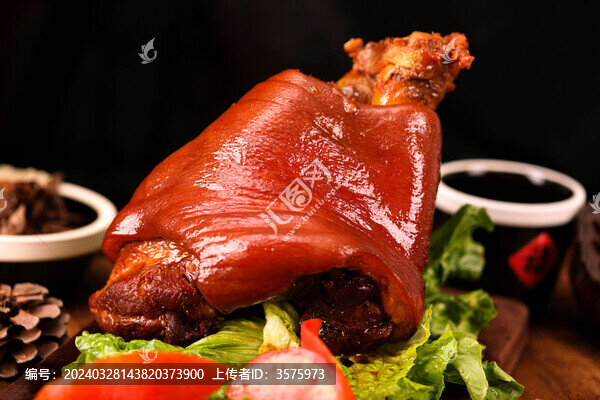 鹵豬腳肉