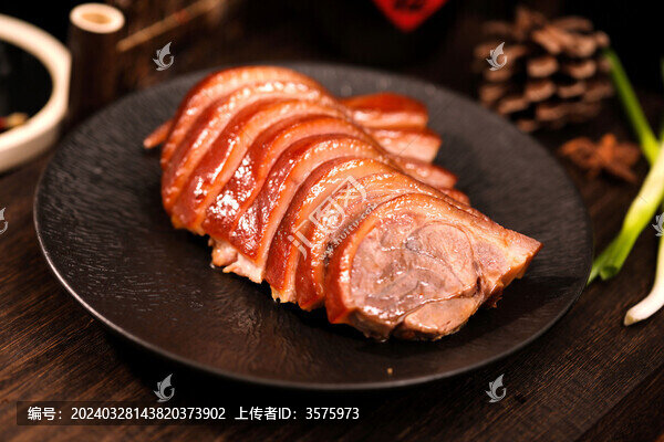鹵豬腳肉