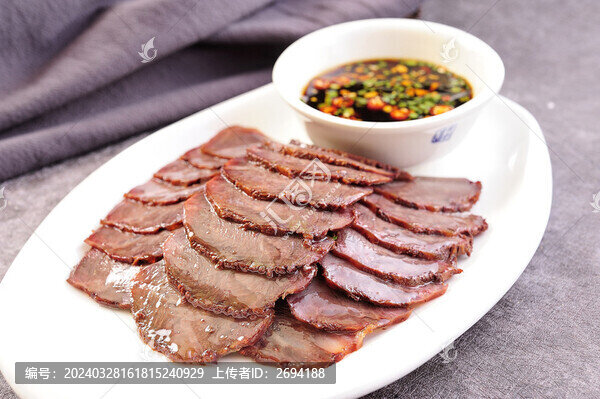 蘸汁醬肉