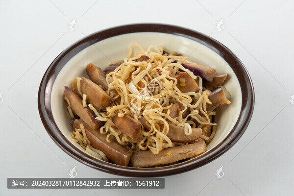 茄子燜面