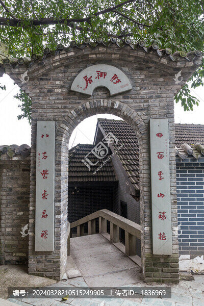 寺廟門頭