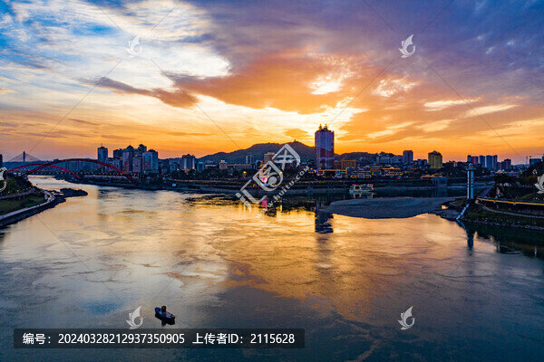 宜賓三江口晚霞