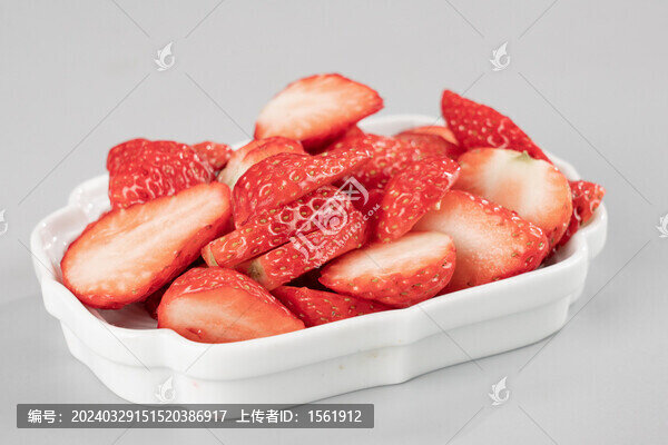 草莓片小料