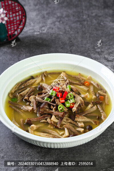 金湯鹿茸菇