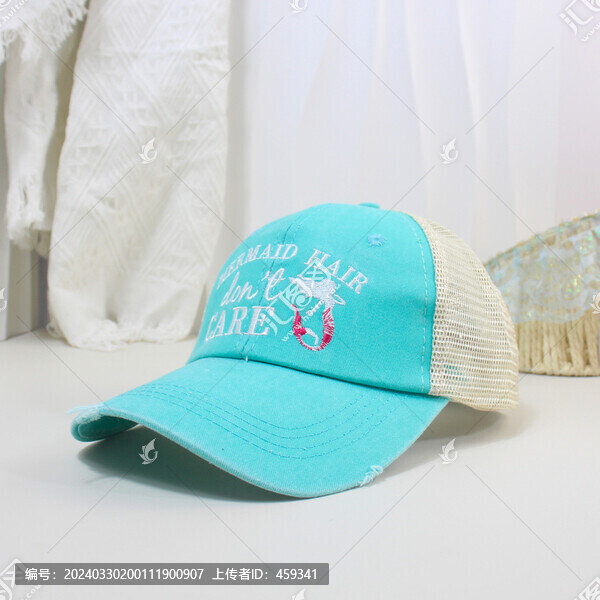 破洞水洗棒球帽