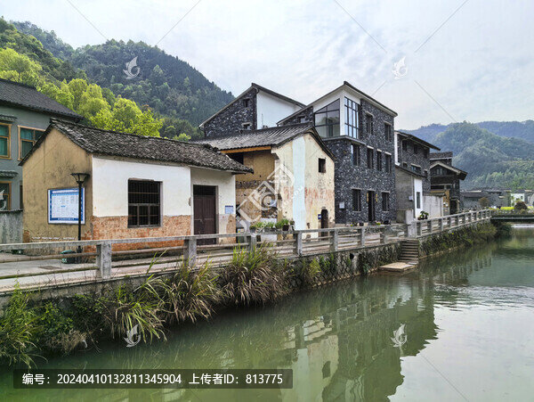 水岸文村
