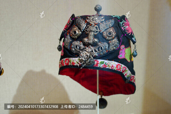 清代鑲銀福祿壽喜童帽