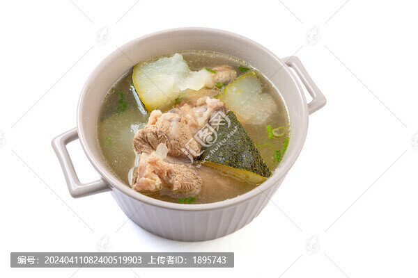 筒子骨冬瓜湯