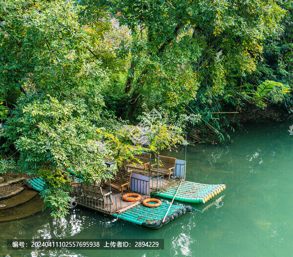 游船竹排