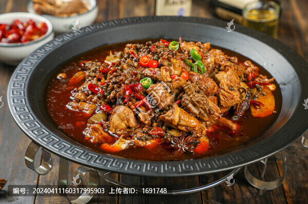 干鍋麻辣兔