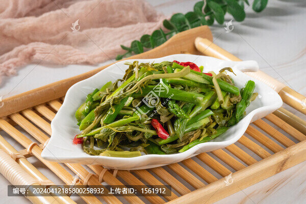 香椿炒筍絲