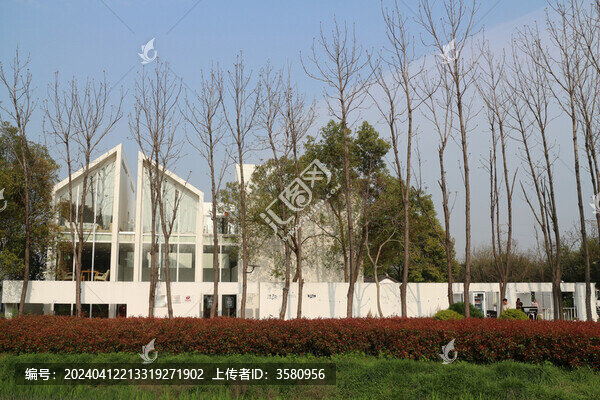 林中小屋