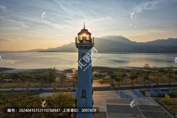 燈塔日出深圳白沙灣公園航標(biāo)燈