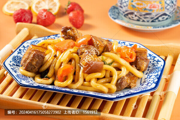 紅燒肉土豆粉
