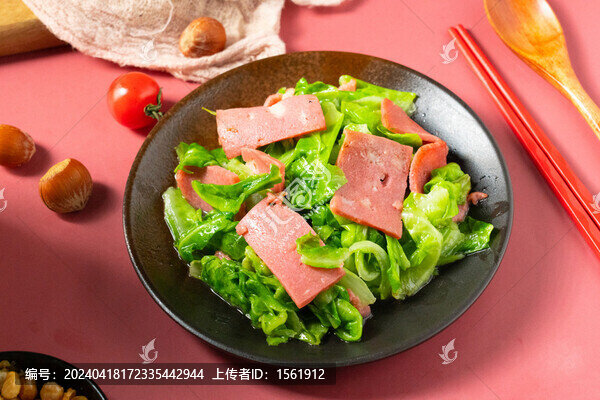 圓白菜炒培根