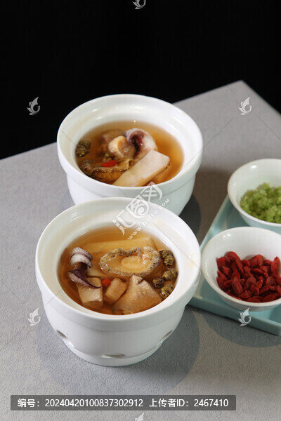 鐵皮石斛墨魚(yú)燉大連鮑