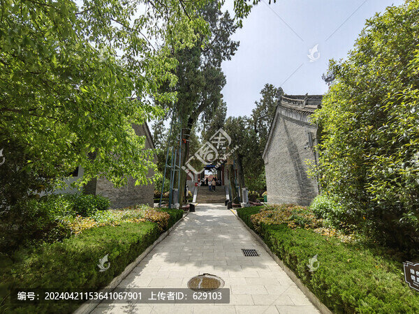 張載祠內(nèi)景