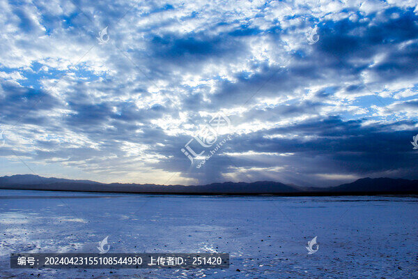 茶卡鹽湖
