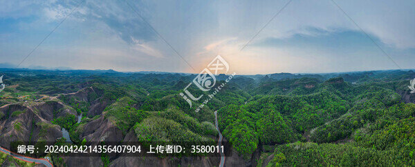 湖南郴州蘇仙區(qū)馬皇丘丹霞地貌