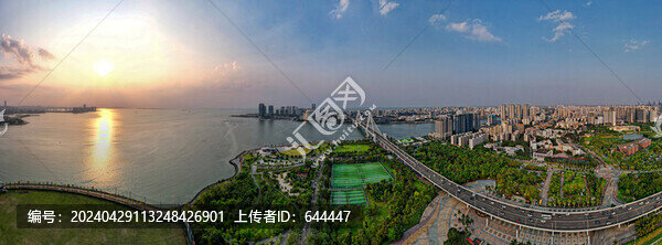 ?？谑兰o(jì)公園世紀(jì)大橋
