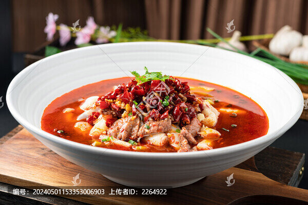 水煮牛肉豬腸粉