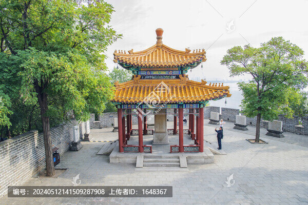 老龍頭寧海城御碑亭面西一側(cè)