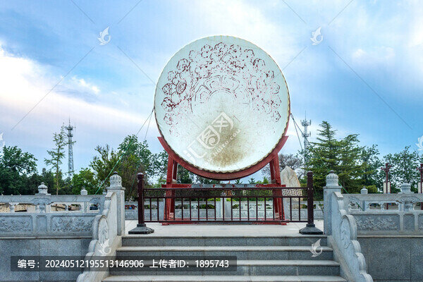 趙州橋景區(qū)里牛皮大鼓特寫(xiě)