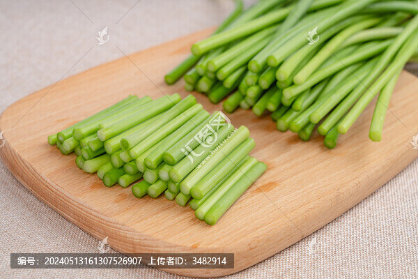 新鮮的蒜薹蒜苔