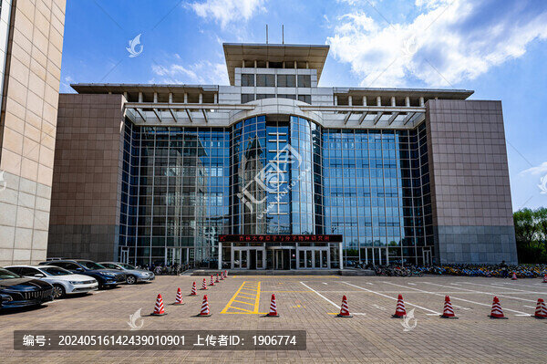 吉林大學(xué)原子與分子物理研究所