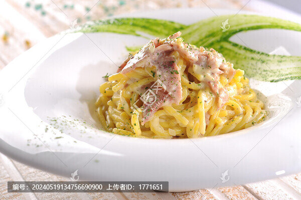 培根奶油蘑菇面