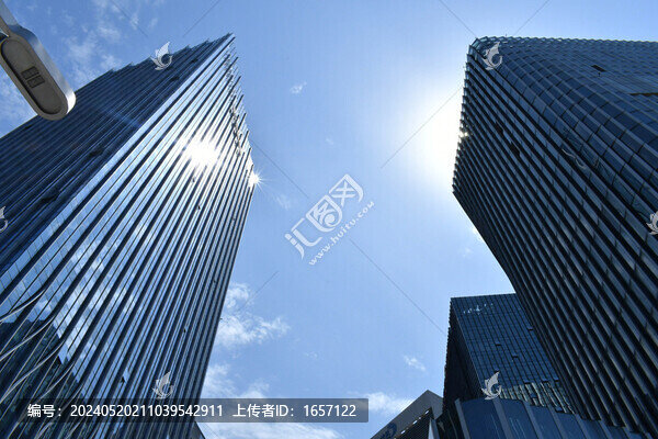 現(xiàn)代城市大樓天空