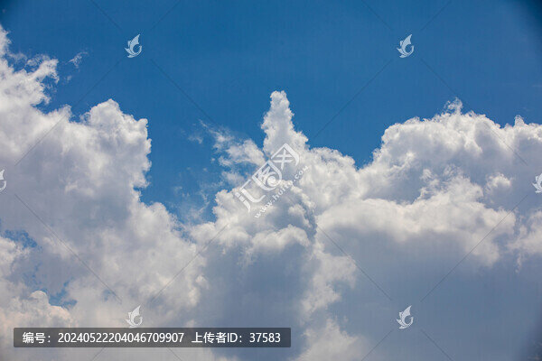 藍(lán)天白云