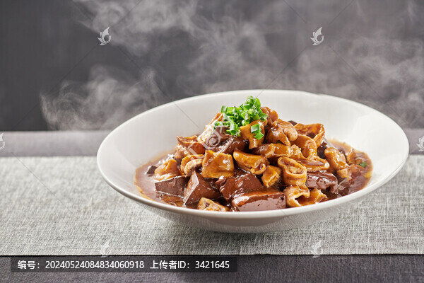 豬血燉肥腸