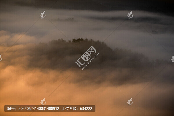 周家山日出云霧