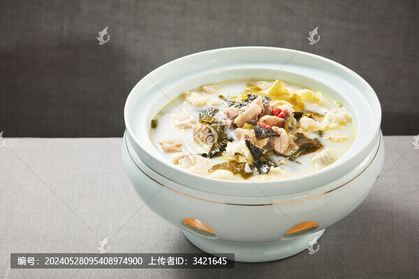 酸菜燉雞