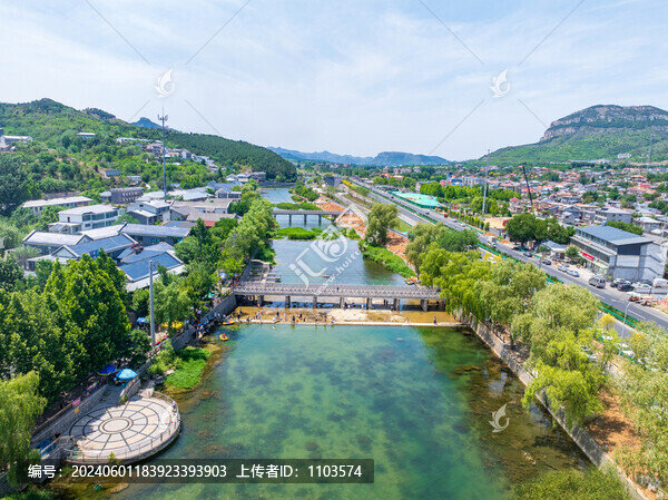 濟(jì)南大小門牙風(fēng)景區(qū)
