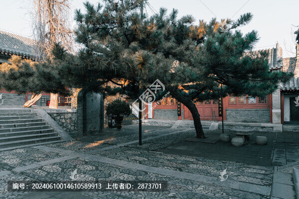 山東泰山岱廟景區(qū)建筑風光