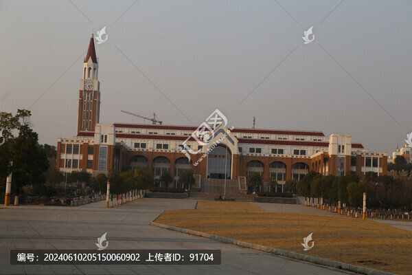 贛州師范高等?？茖W(xué)校鐘樓教學(xué)樓