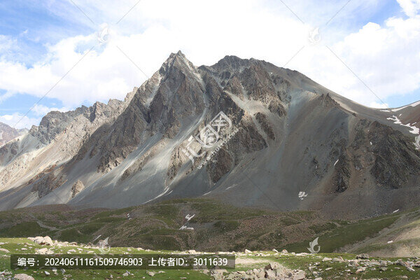 光禿禿山