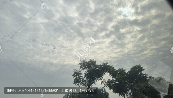 藍(lán)天白云