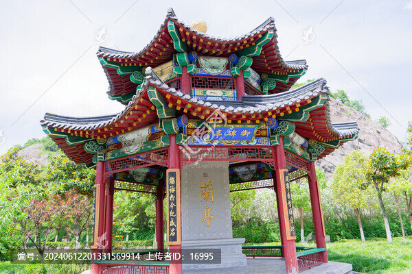 新圓明園亭臺樓閣
