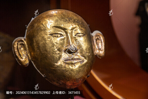 通遼公主金面具