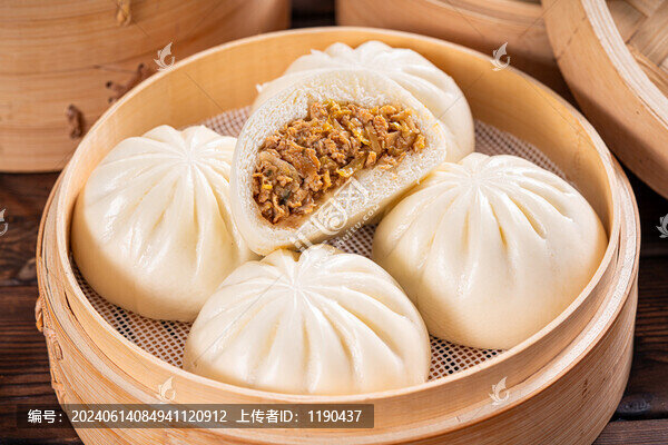 酸菜肉包