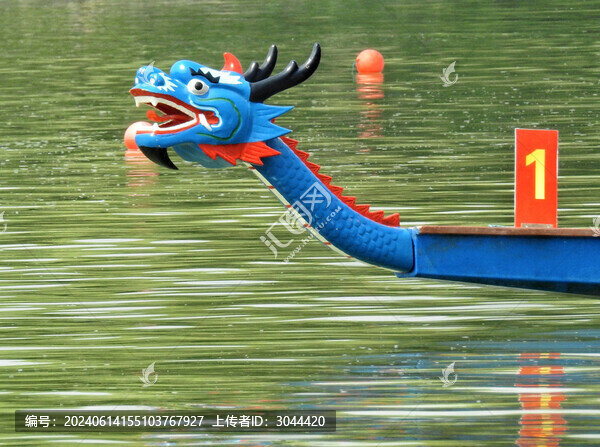 龍舟的龍頭特寫