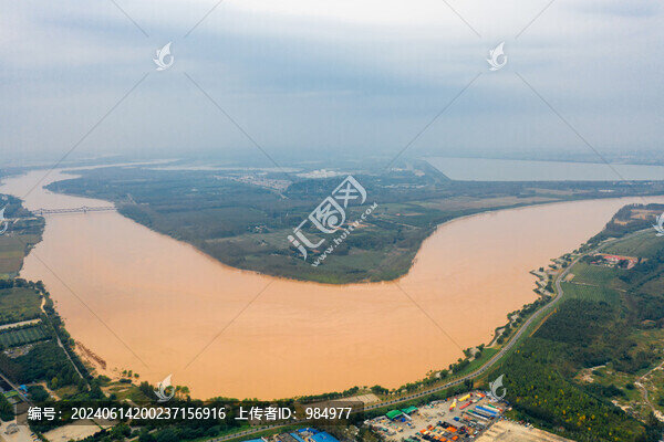 黃河山東濟(jì)南段大拐彎航拍風(fēng)光